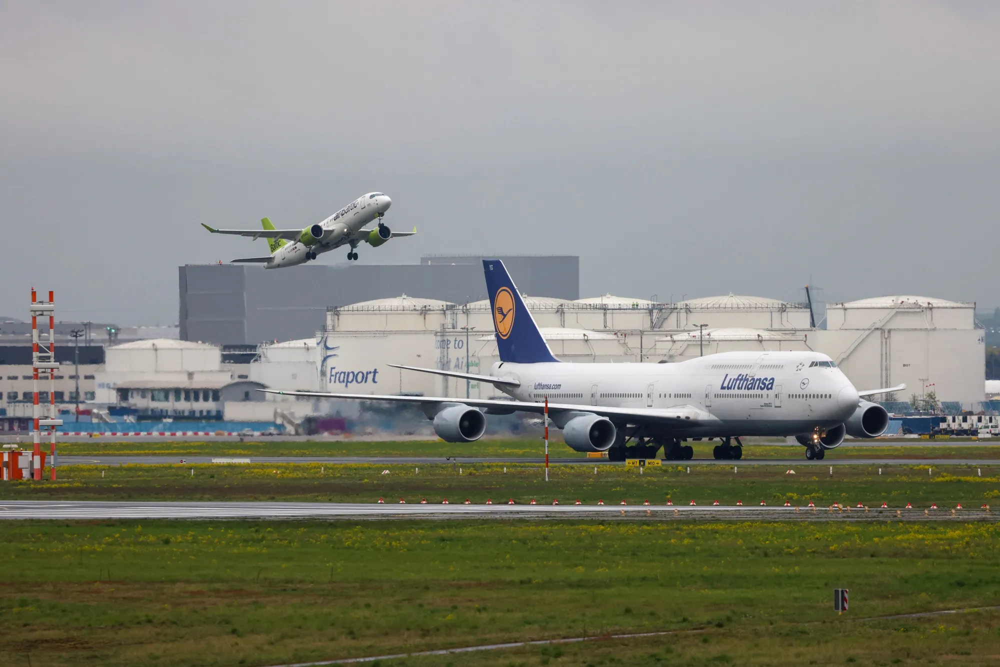 A Deutsche Lufthansa AG aircraft at Frankfurt Airport.
