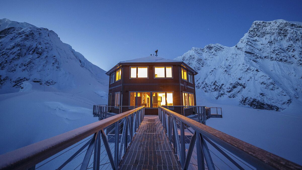 Sheldon Chalet Is Alaska's Most Luxurious Highland Hotel - Bloomberg