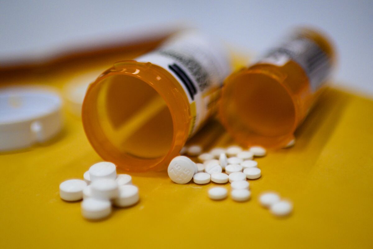 🟪"Riforme sui Mediatori dei Farmaci: I Repubblicani Ripristinano Politiche mentre Trump Attacca l'Industria"