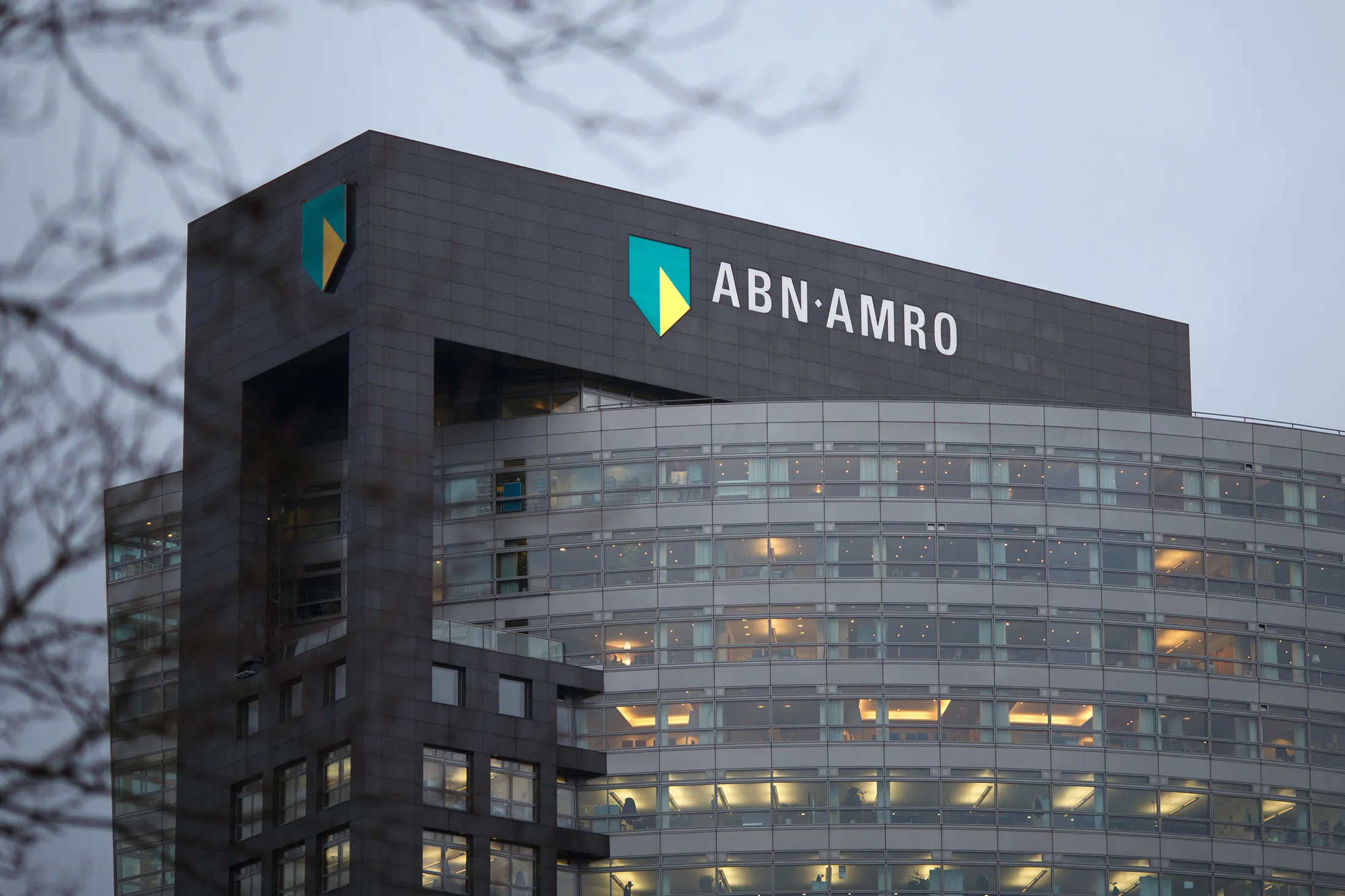 ABN Amro Slashes 60% of Senior Management After Staff Cuts - Bloomberg