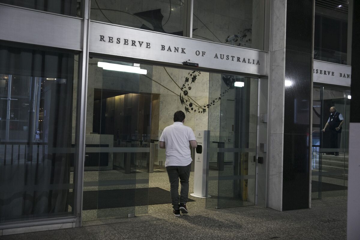 Why Speculative Investors Are Betting on RBA Rate Hike in November