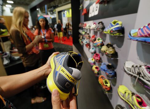 Consumer Prices in U.S. Probably Rose for First Time Since March