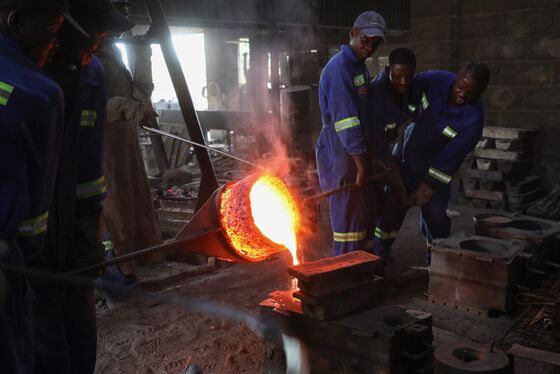 Factories Grind to a Halt as Zimbabwe’s Economy Implodes