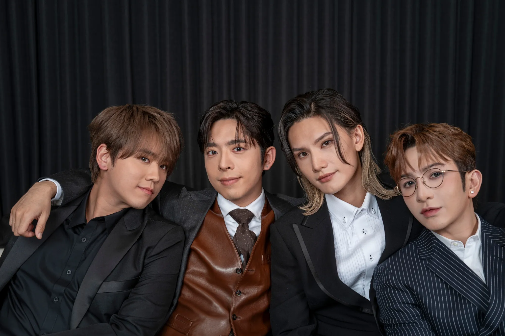 Hong Kong Luxury Shopping: Louis Vuitton, Patek Philippe Plan Major  Investment - Bloomberg