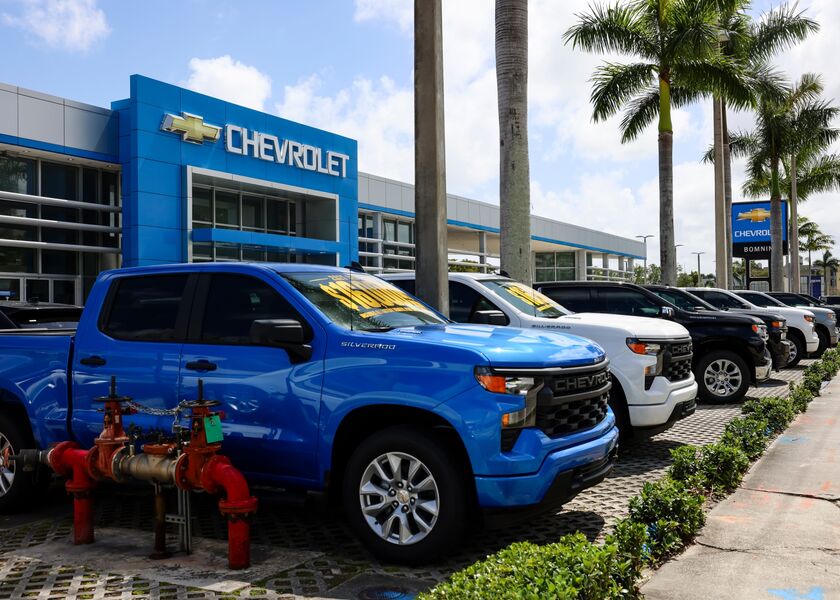Carmakers Idle Plants, Rethink Prices As Trump’s Tariffs Hit