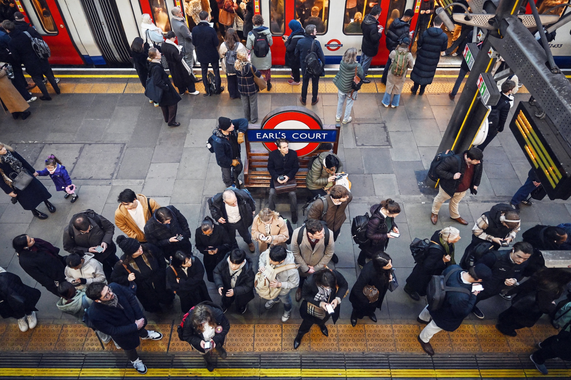 Commuters in London Photographer: Justin Tallis/Getty Images