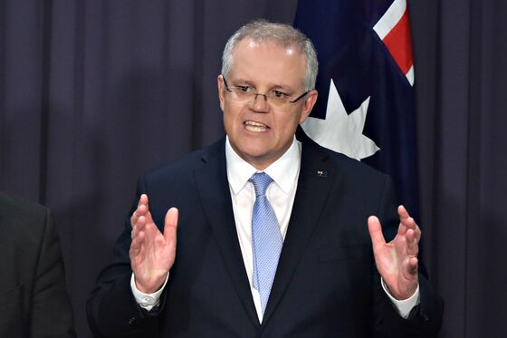 A Populist Wave Ousts Australia's Turnbull