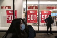 relates to Retailers in the US Push Big Holiday Discounts to Ease Inventory Avalanche