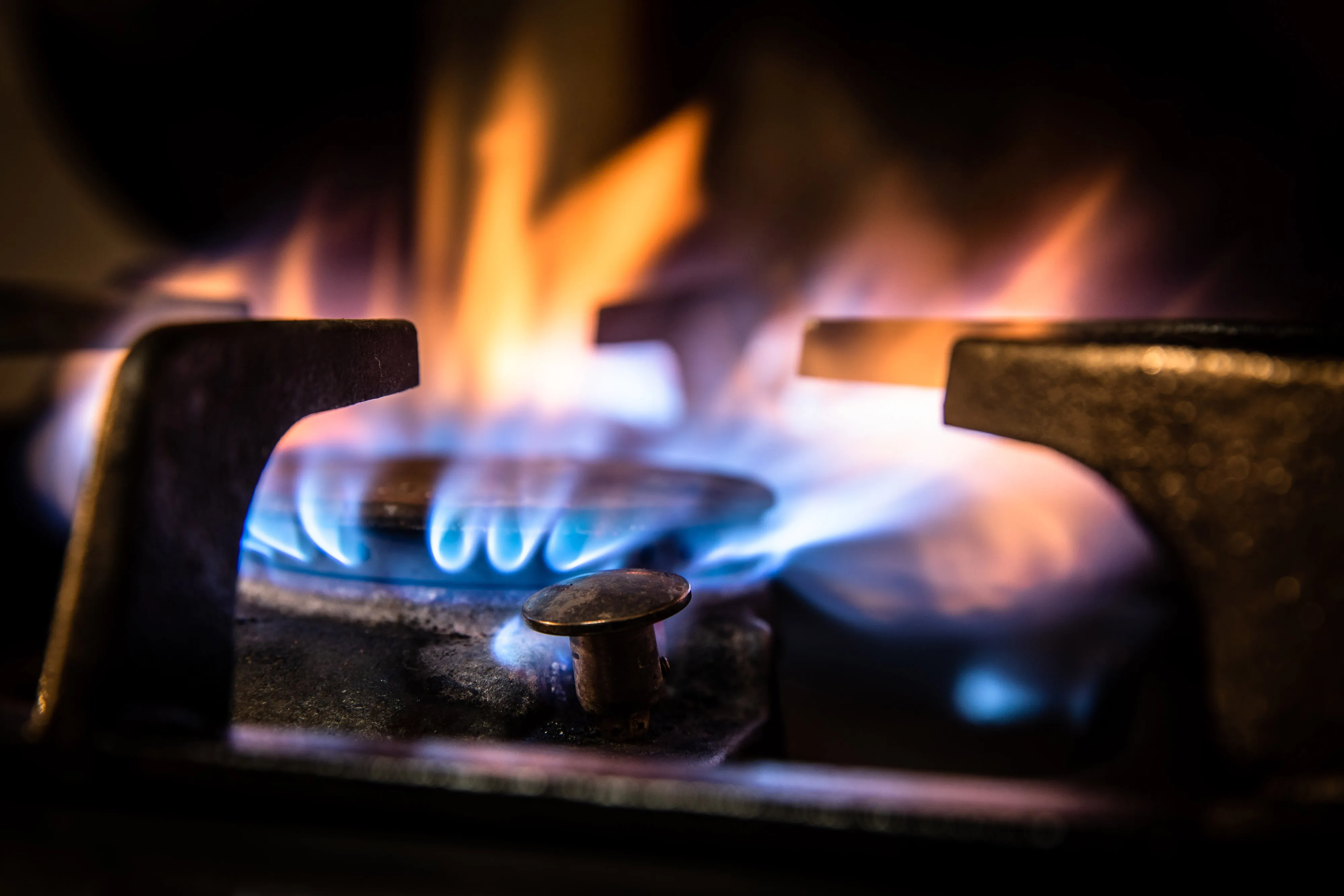 Gas burns on a domestic oven hob in&nbsp;Barcelona.