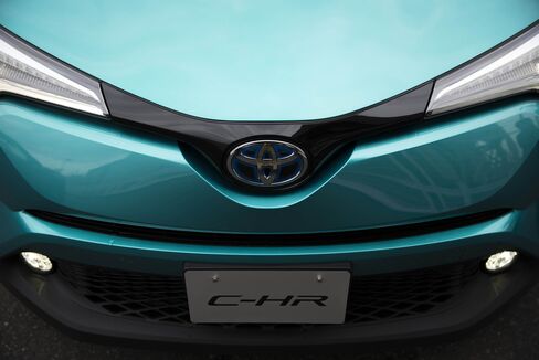 1482969037_toyota chr