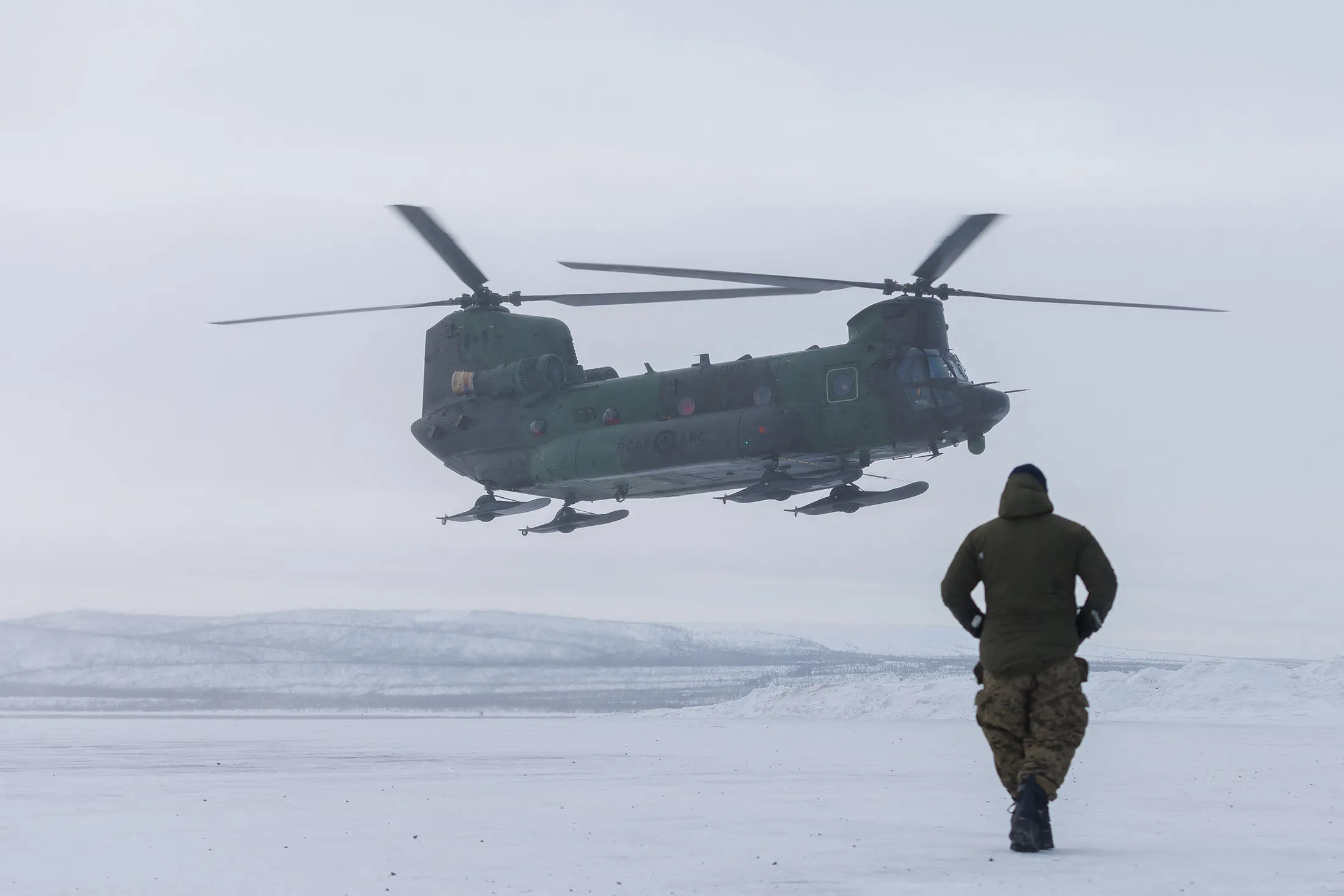 A chinook helicopter lands at an air strip&nbsp;during the Canadian Armed Forces's annual Arctic training and sovereignty operation&nbsp;in Inuvik, Northwest Territories, Canada, on March 1.