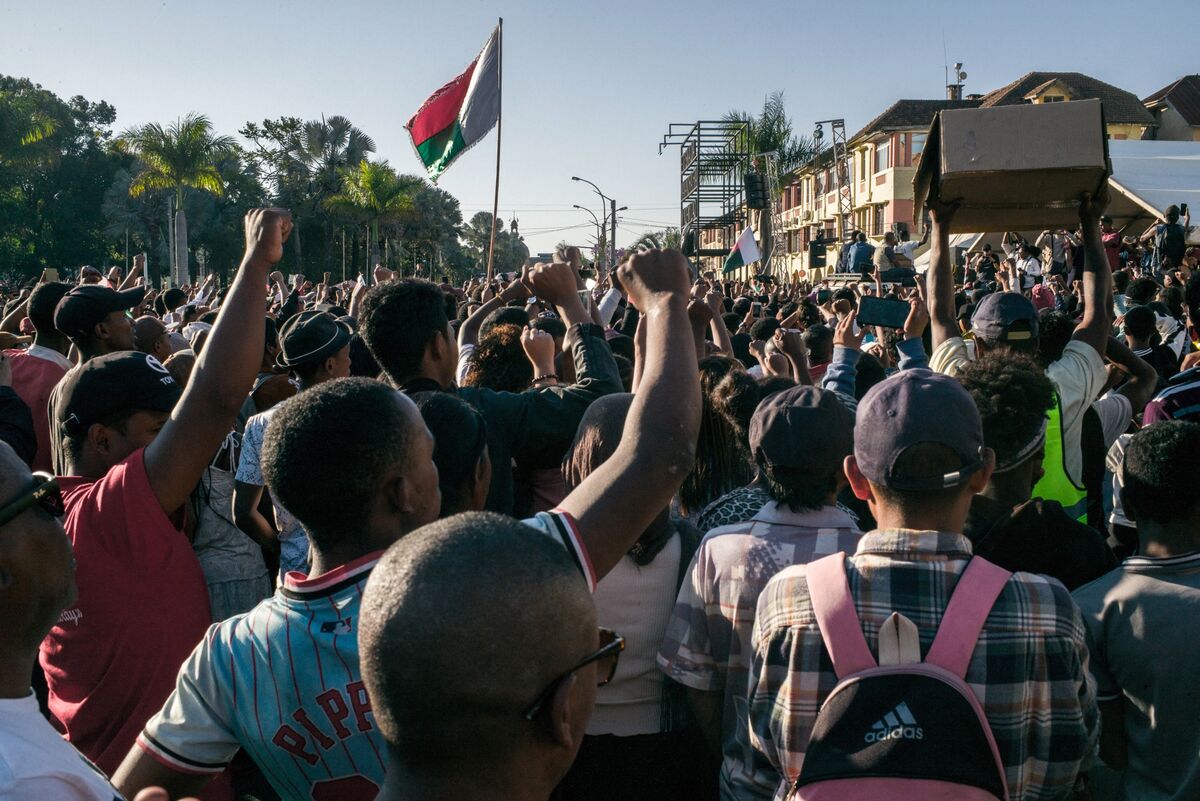 Madagascar’s Presidency Says Rajoelina Dissolves Parliament