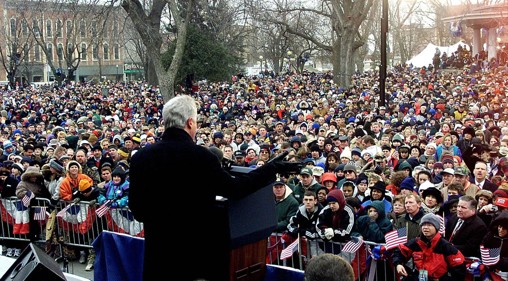 Bill Clinton carries the message from his State of the Union address to the people of Qunicy, Illinois on 28 January 2000.