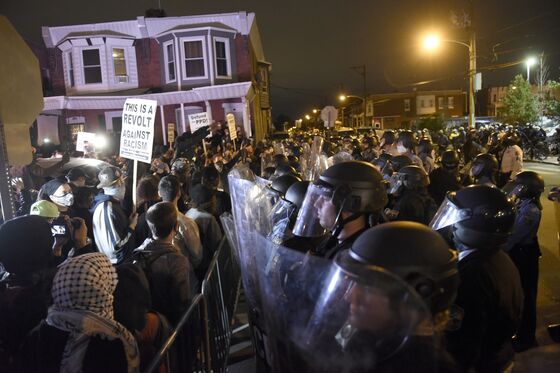 National Guard Sent to Philadelphia After Shooting: Protest Wrap