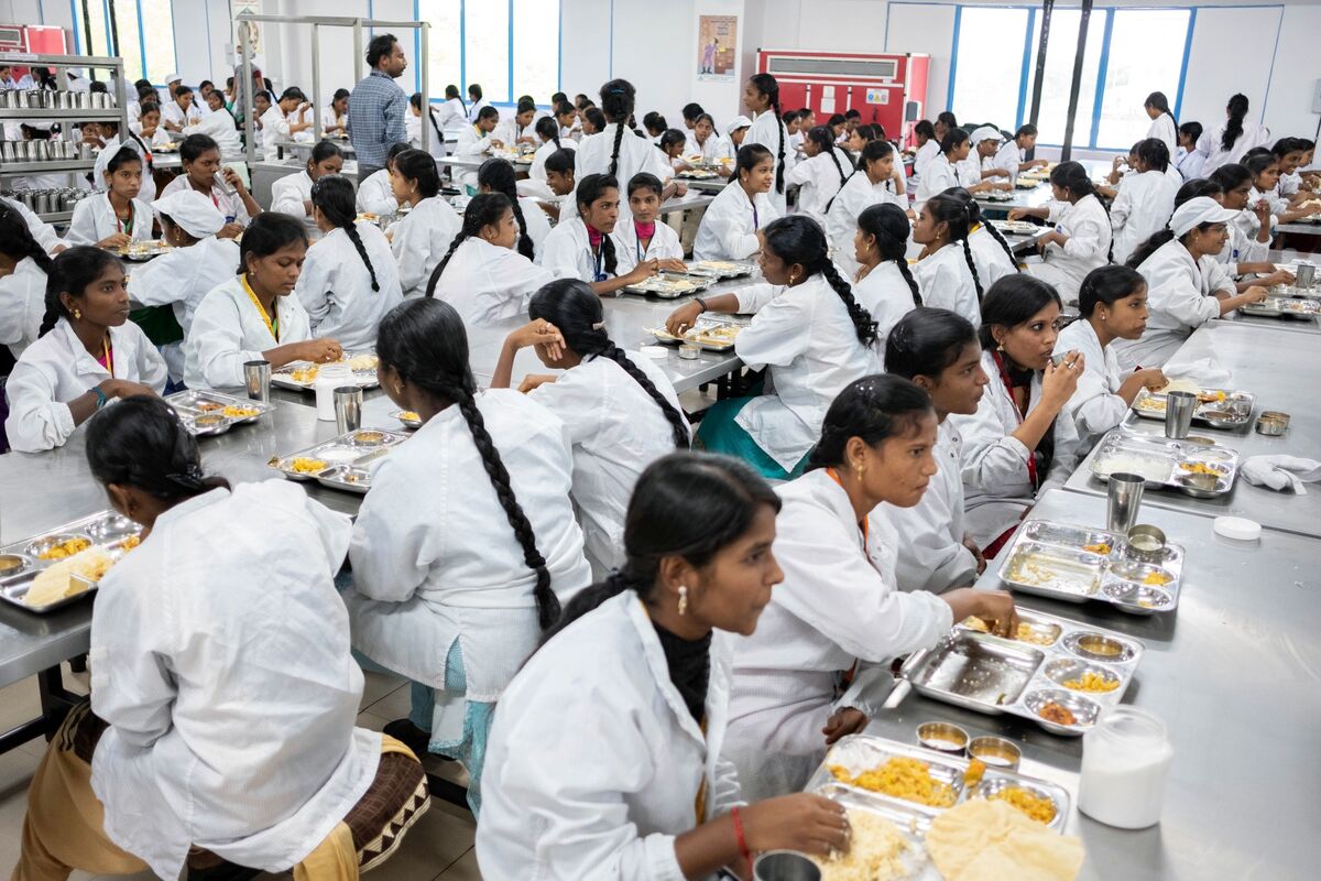 🟪"Il Successo di un'Azienda a Nuova Delhi: Preoccupazioni Crescenti per Pechino"