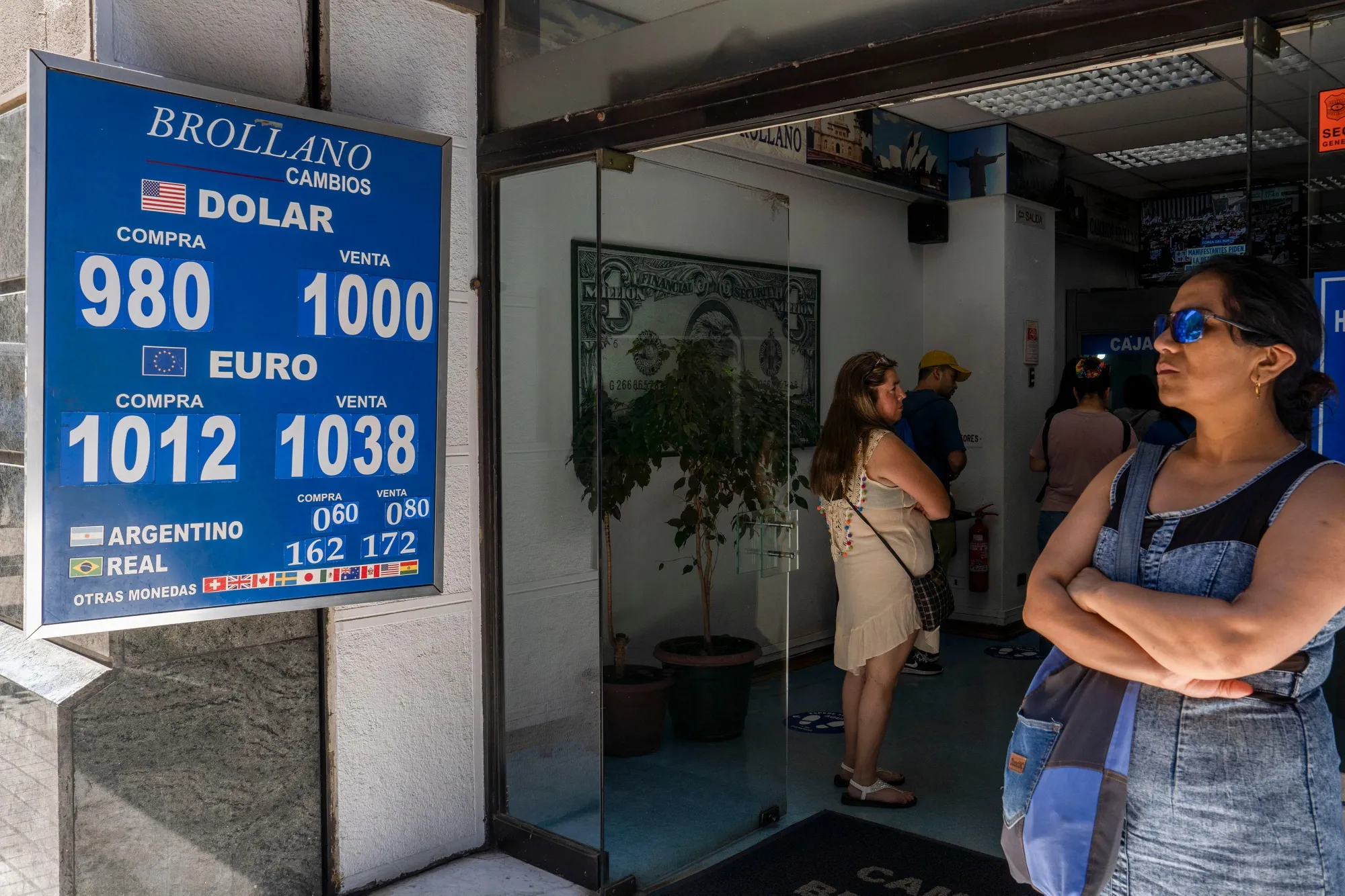 Una casa de cambio en Santiago de Chile.
