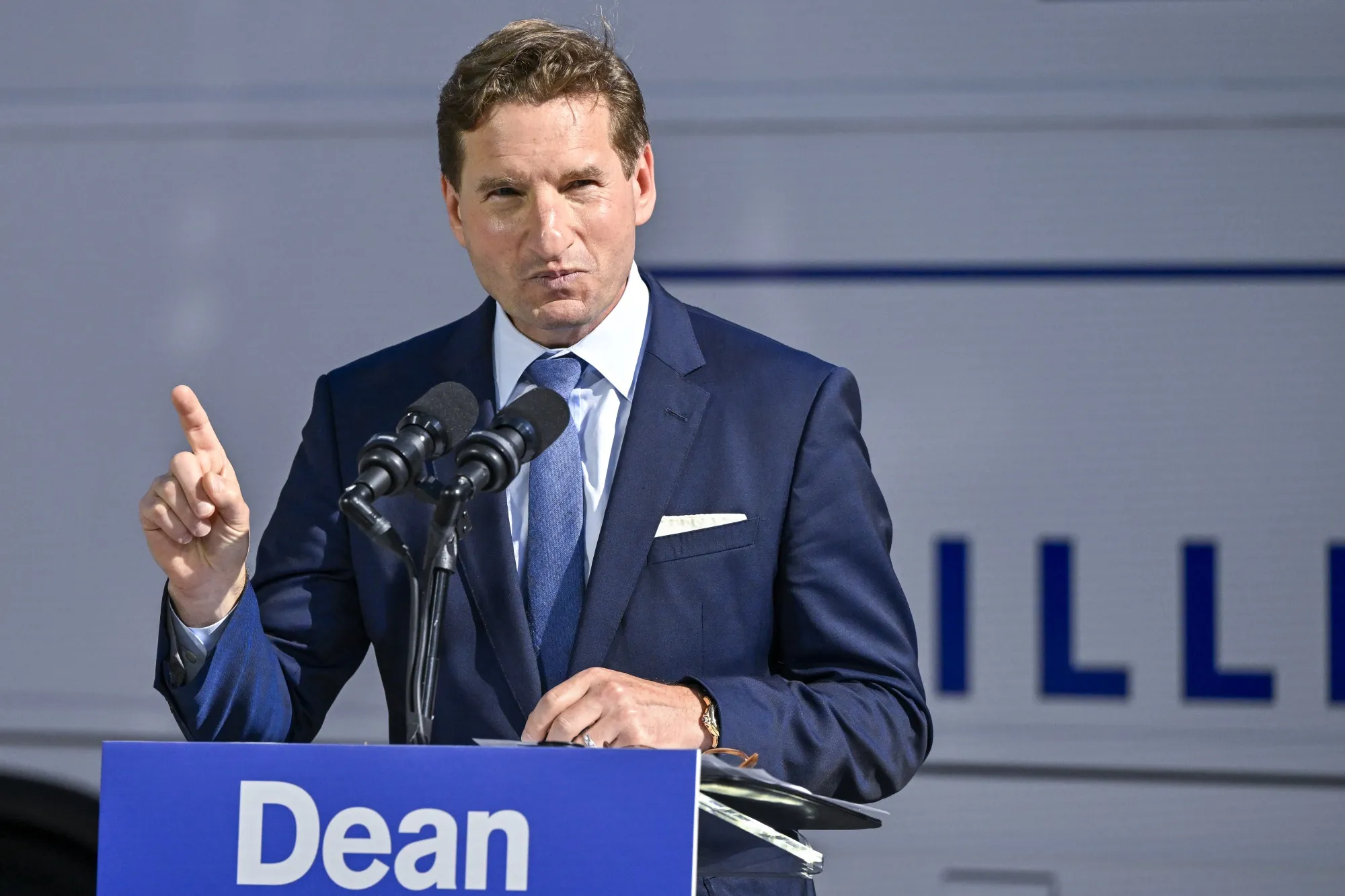 Dean Phillips