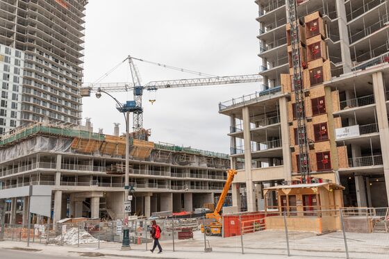 Builders Bet on Rebound in North America’s Fastest Growing City