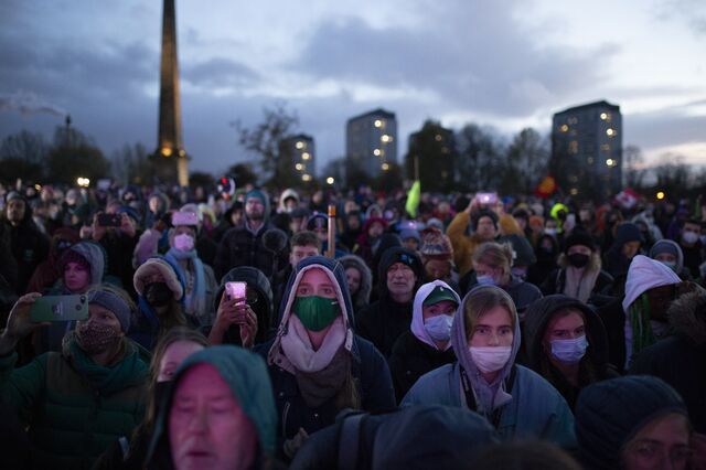 Glasgow, U.K., Nov. 6. Tens of thousands of protestors marched through Scotland’s biggest city urging politicians and business leaders attending the COP26 climate talks to do more to stem global warming.