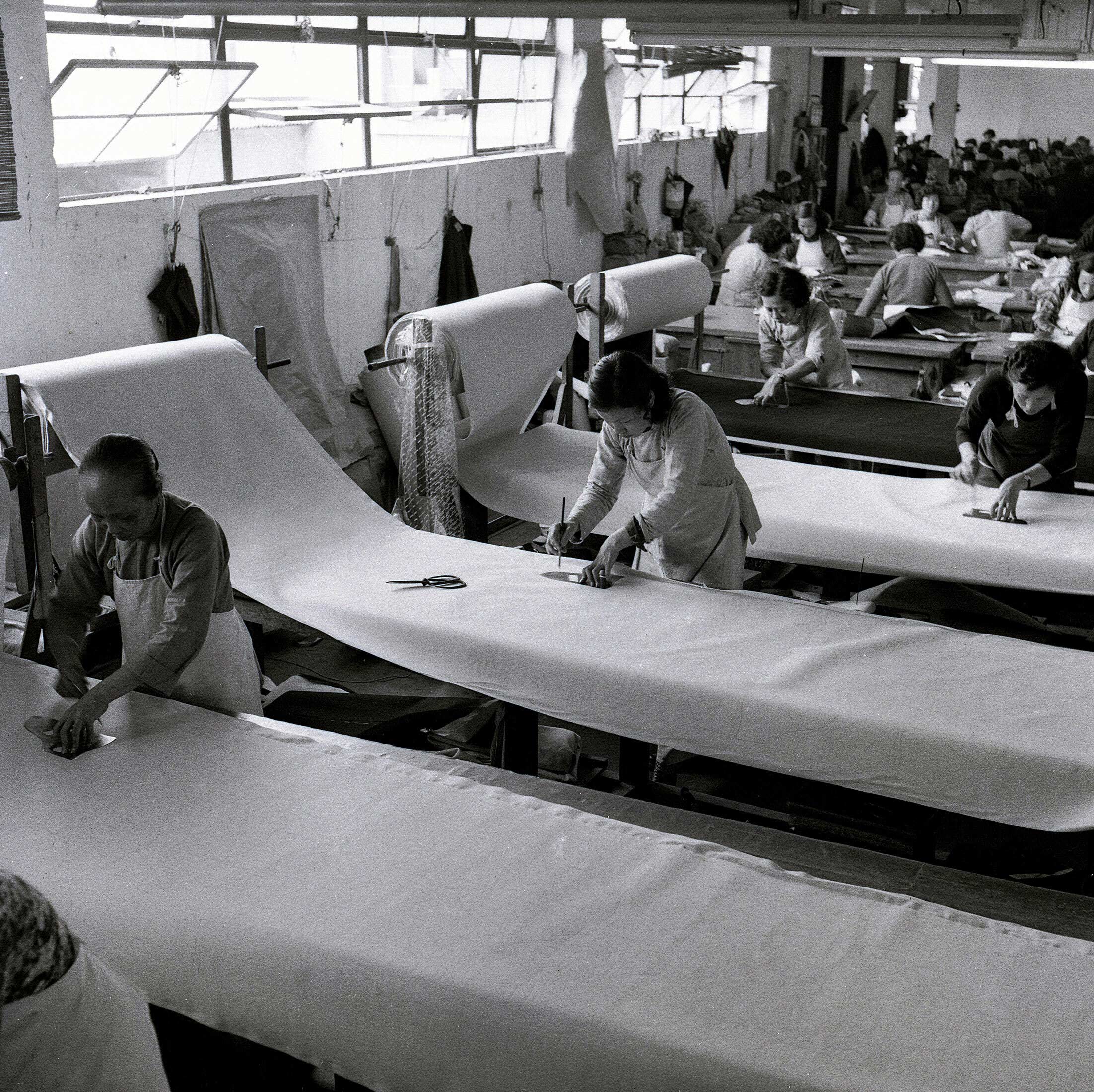 Hong Kong Wants to Bring Back Manufacturing to Revive Its Economy