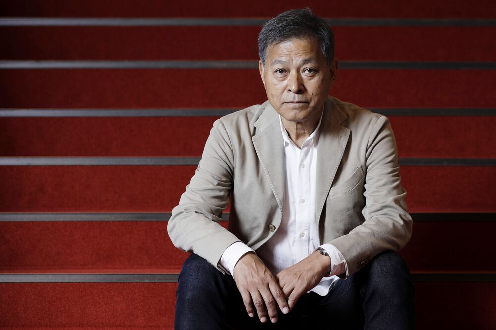 アニメで夜のエンタメ外国人に 生き残りで明治座がメリル元幹部と Bloomberg