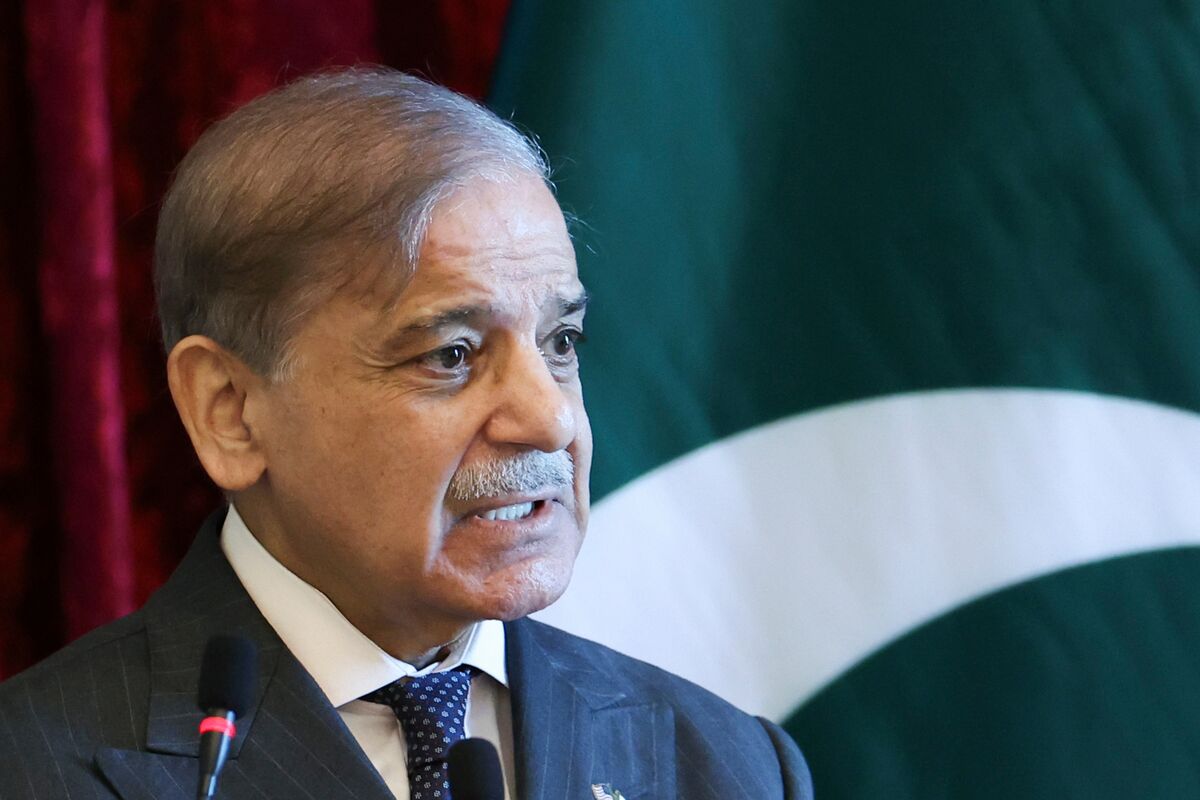 Pakistan’s Top Court Judges Resign After Move to Cut Its Power