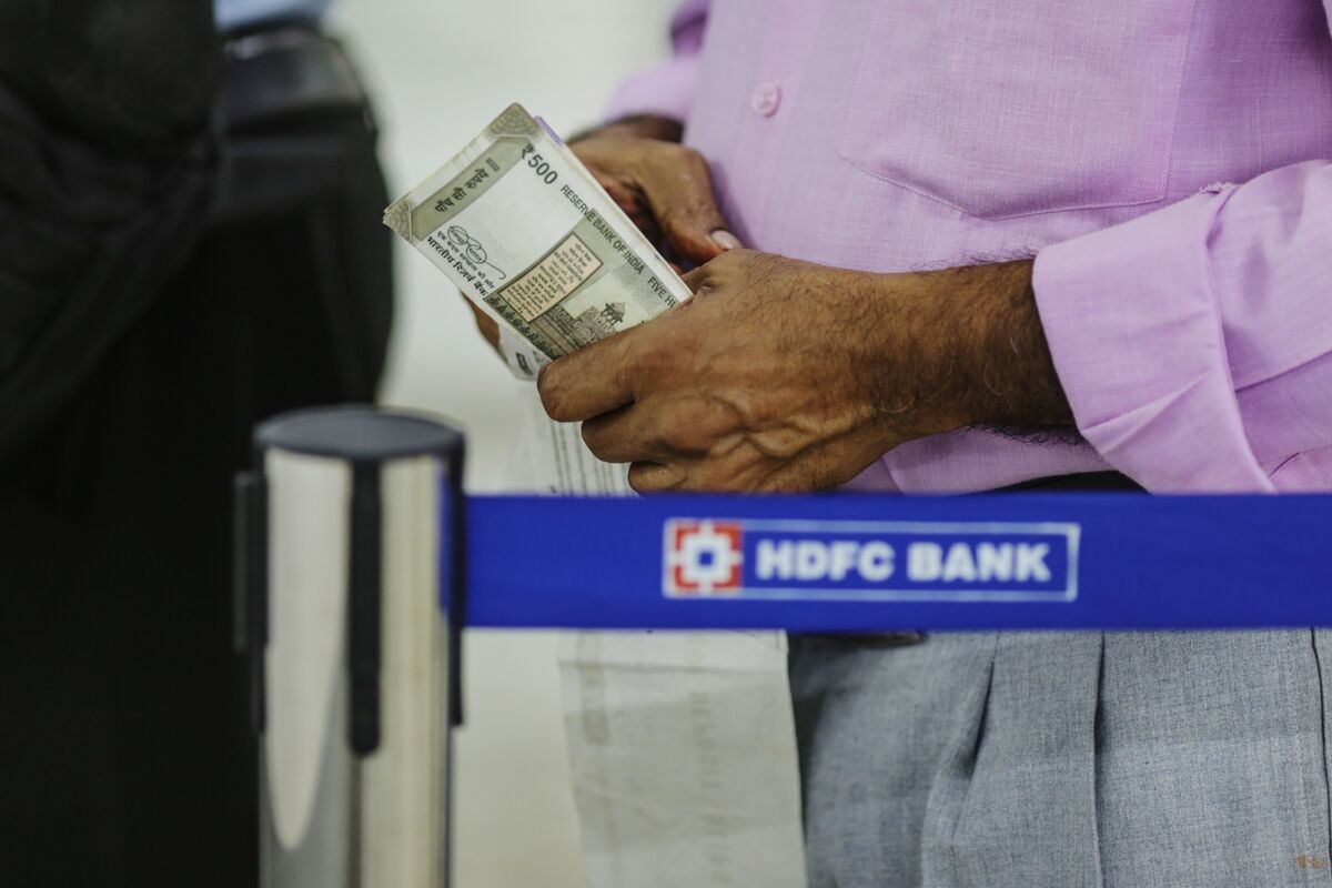 India Private Banks See Corporate Loans Rise as Bond Yields Climb