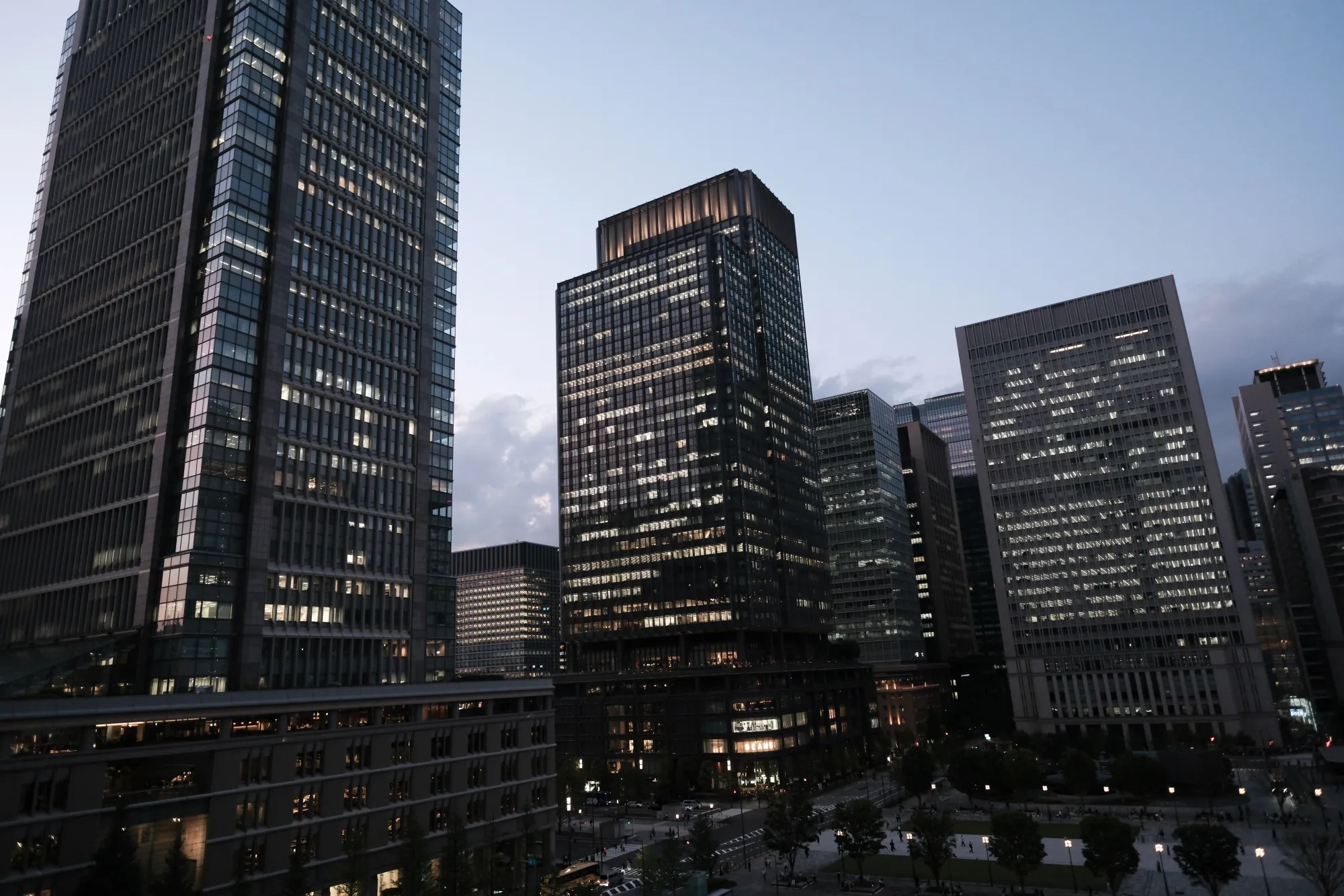 30年国債入札は波乱なく通過、金利上昇への懸念はくすぶる - Bloomberg