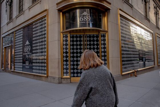 Manhattan’s Fifth Avenue Mired in $200 Million Retail Rent Fight