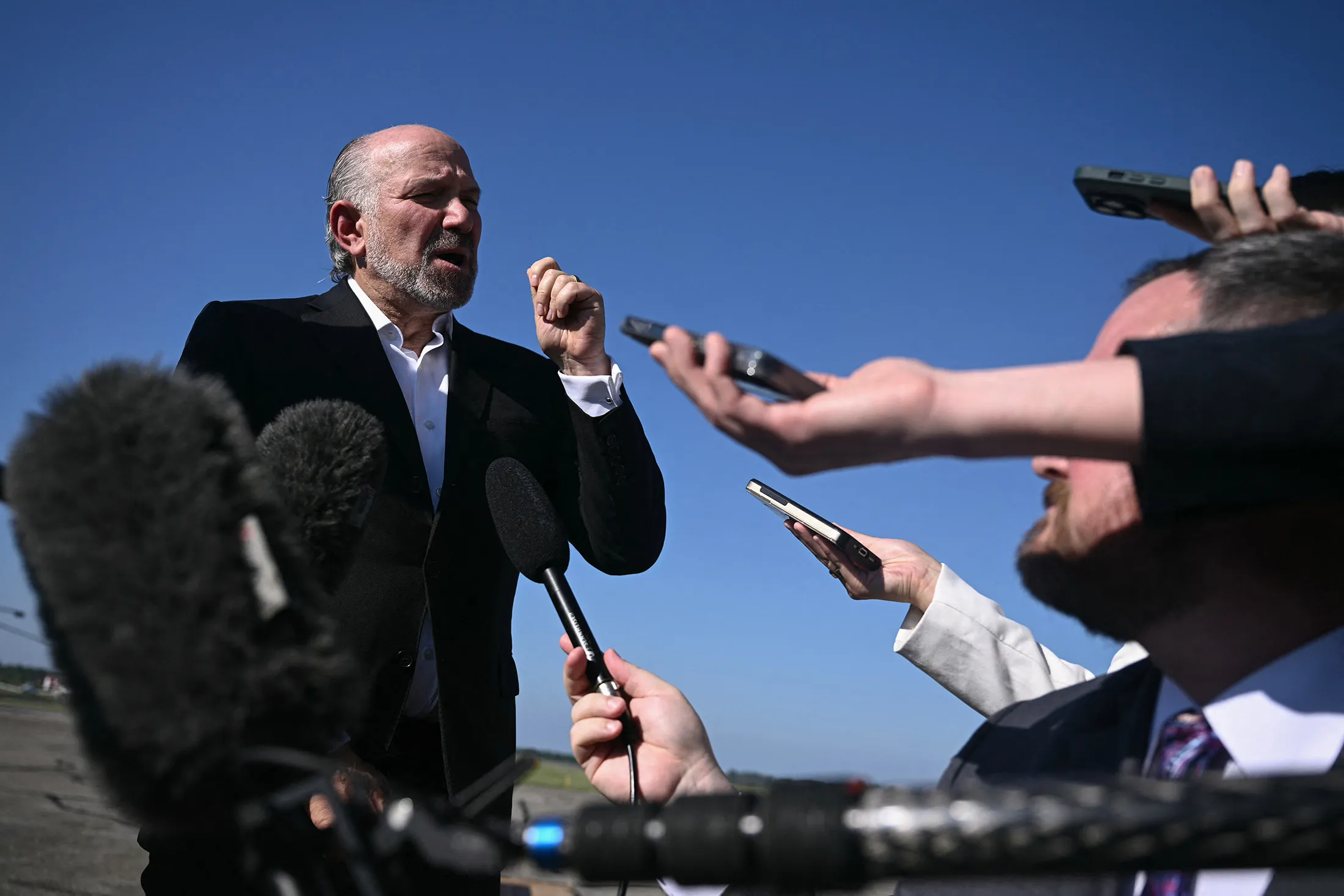 Howard Lutnick speaks to members of the media before boarding Air Force One&nbsp;at Morristown Municipal Airport in Morristown, New Jersey, on July 6.