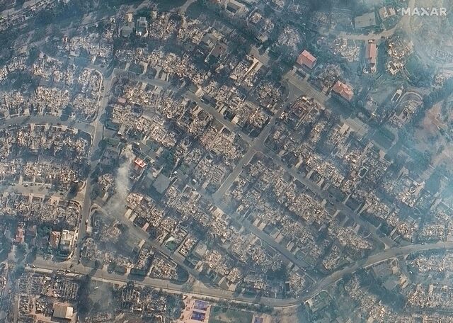 Overview shot of homes after the Pacific Palisades fire Jan 9, 2025