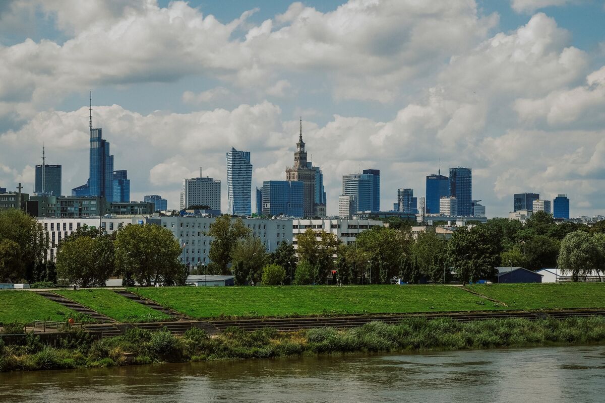 Poland Delays Phase Out of €600 Billion Loan Benchmark to 2036