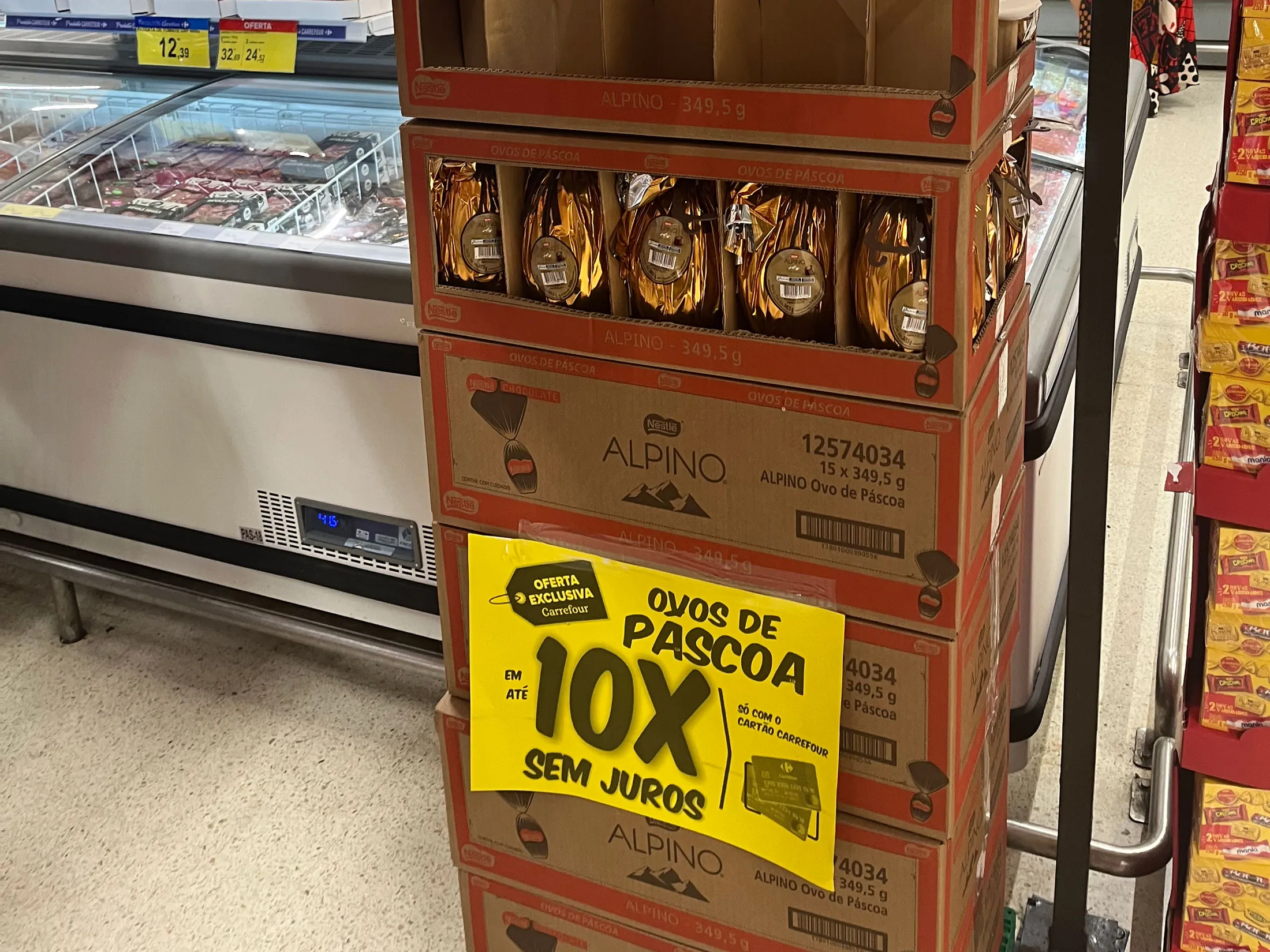 At a supermarket in Ribeirão Preto, a city in São Paulo state,  a sign reads “Easter eggs in up to ten monthly installments, without interest”