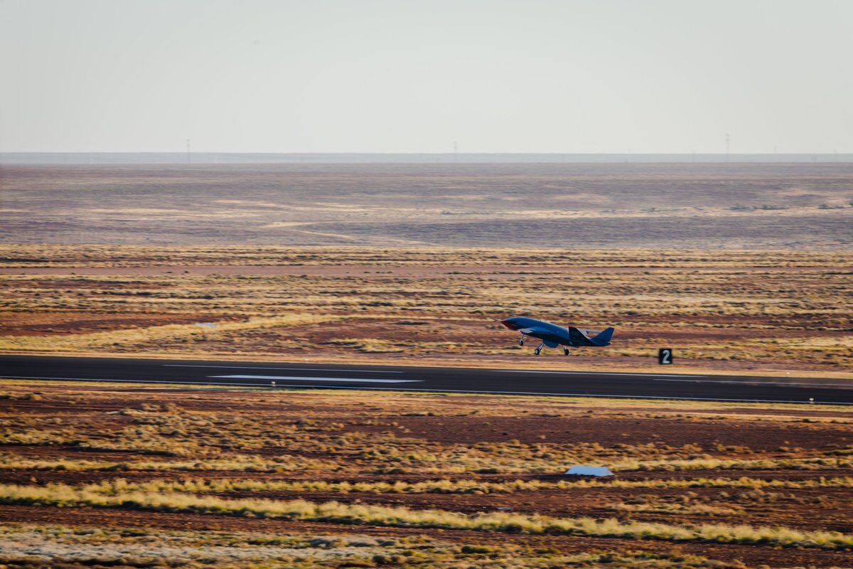 Boeing tests pilotless fighter jets in Australia’s Outback