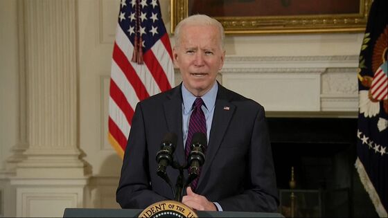 Biden Urges Fast Virus Relief as Minimum-Wage Hike Hopes Fade