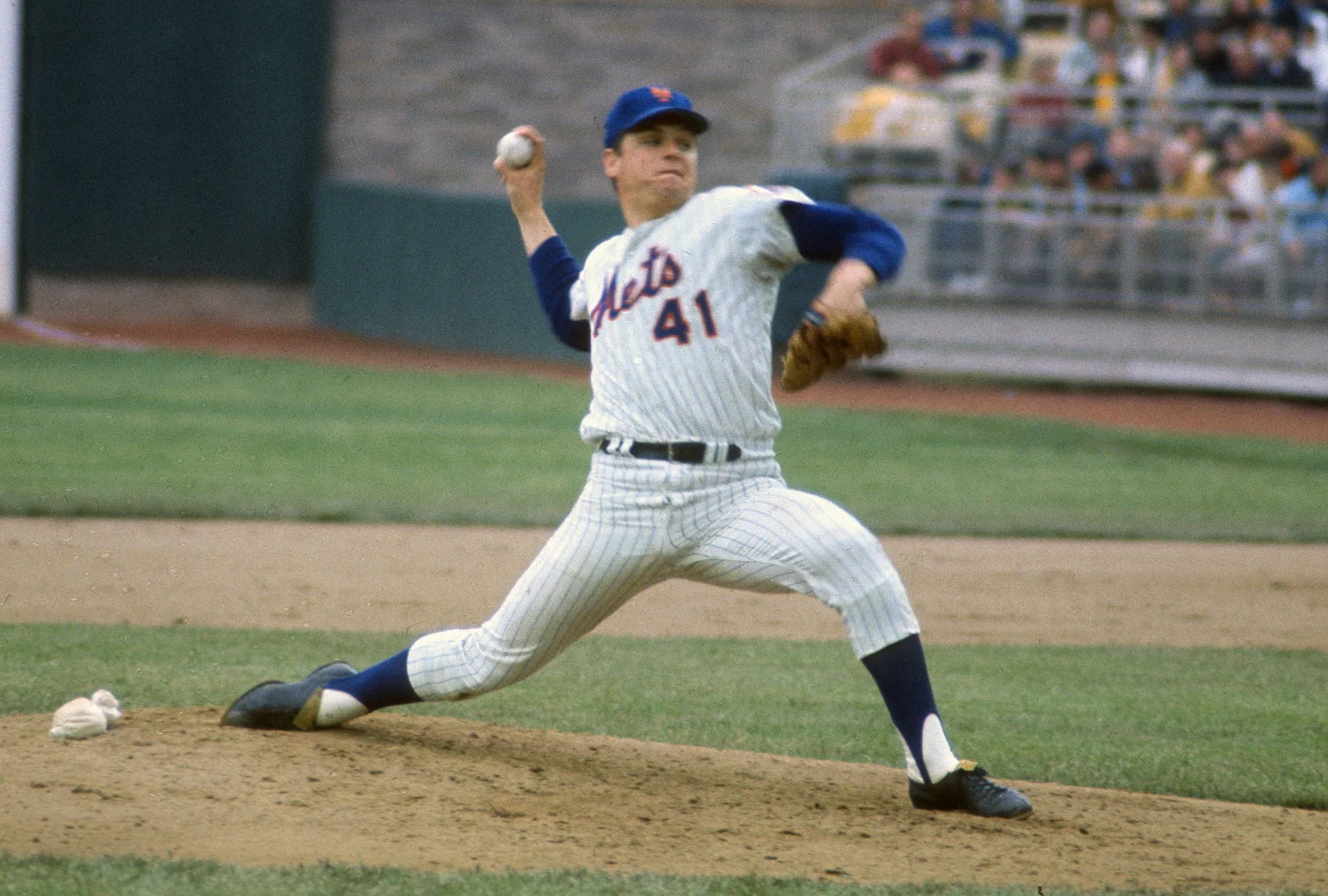 Tom Seaver, New York Mets Hall of Fame Pitcher, Dies at 75 - Bloomberg