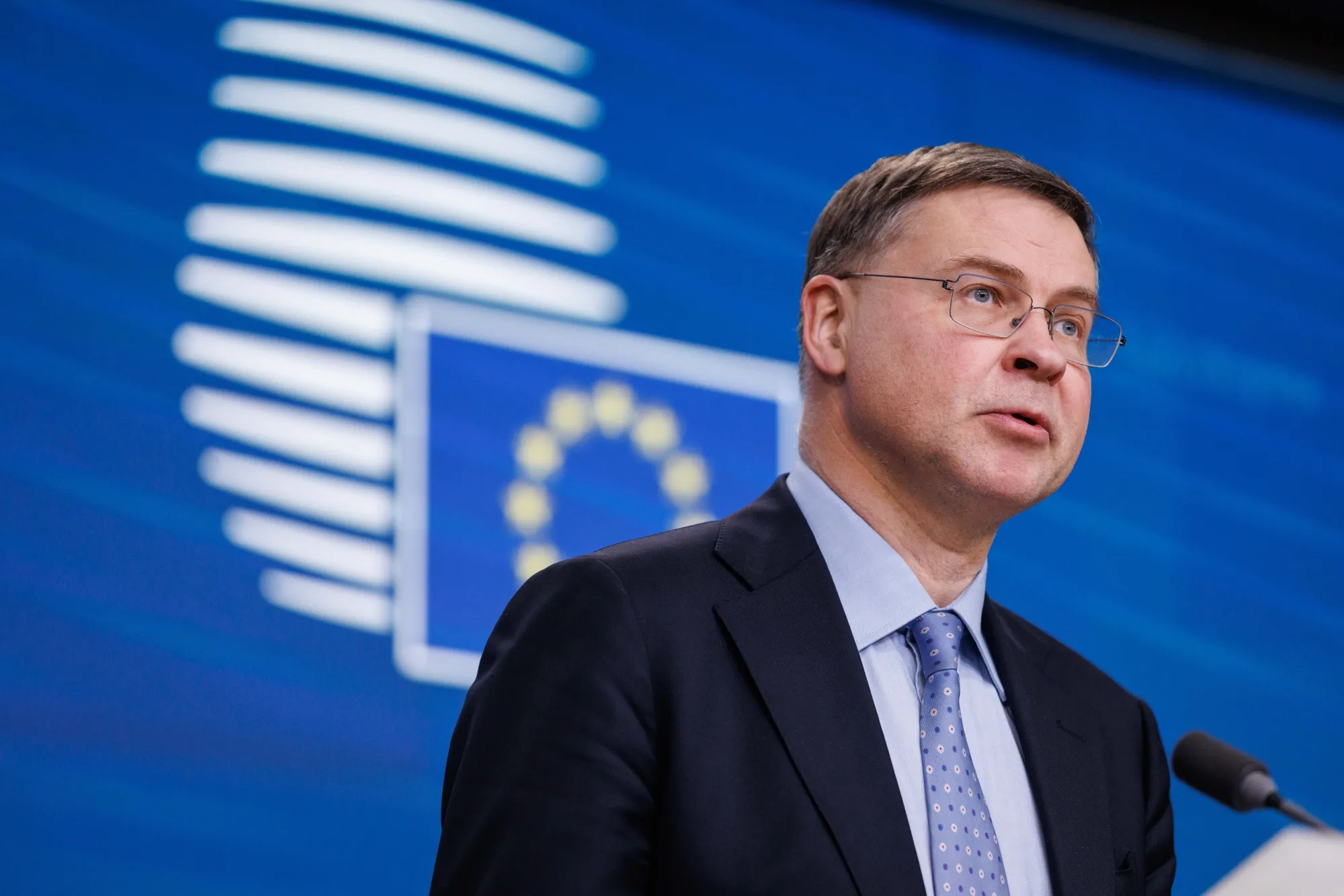 Trump Trade Uncertainty Is Hitting EU Economy, Dombrovskis Says - Bloomberg Trump Trade Uncertainty Is Hitting EU Economy... 