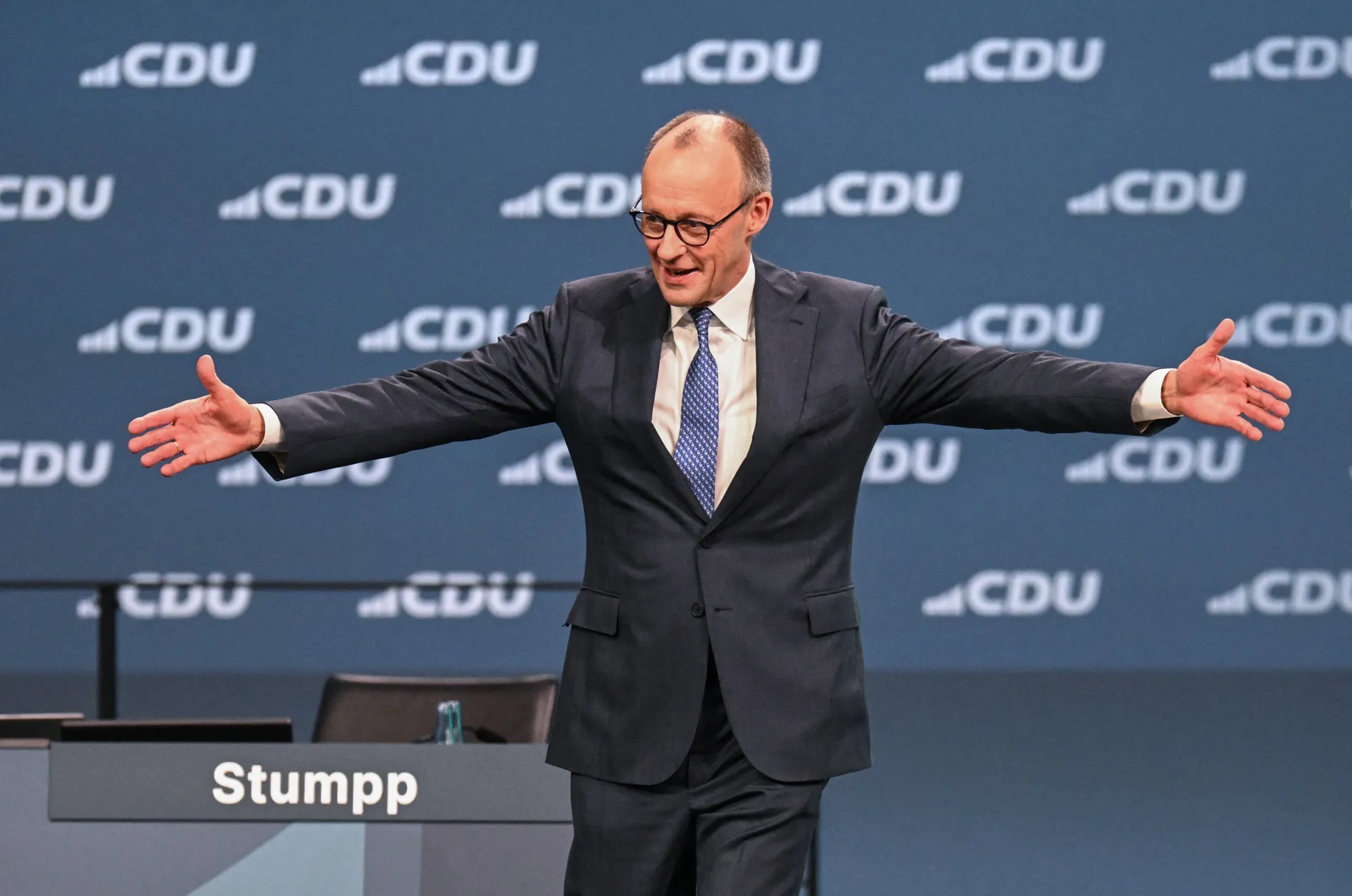 Merz acknowledges applause following his speech during the CDU party congress in Stuttgart, on Feb. 20.