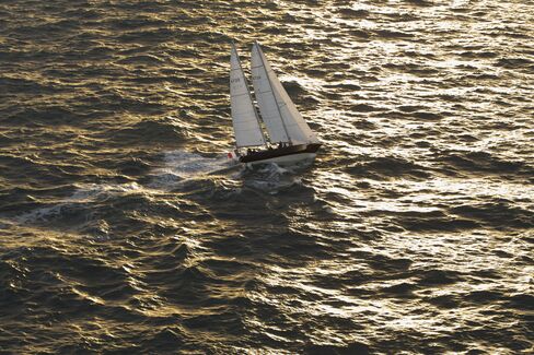 The Pen Duick II preparing for the Transat.