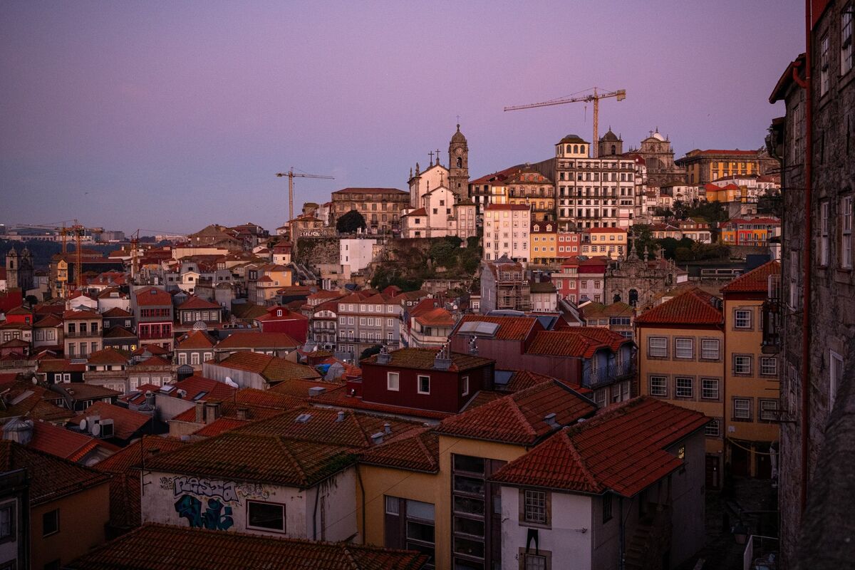 bloomberg.com - Natasha Voase - Iran Shock Upends Real Estate's Long-Anticipated Recovery