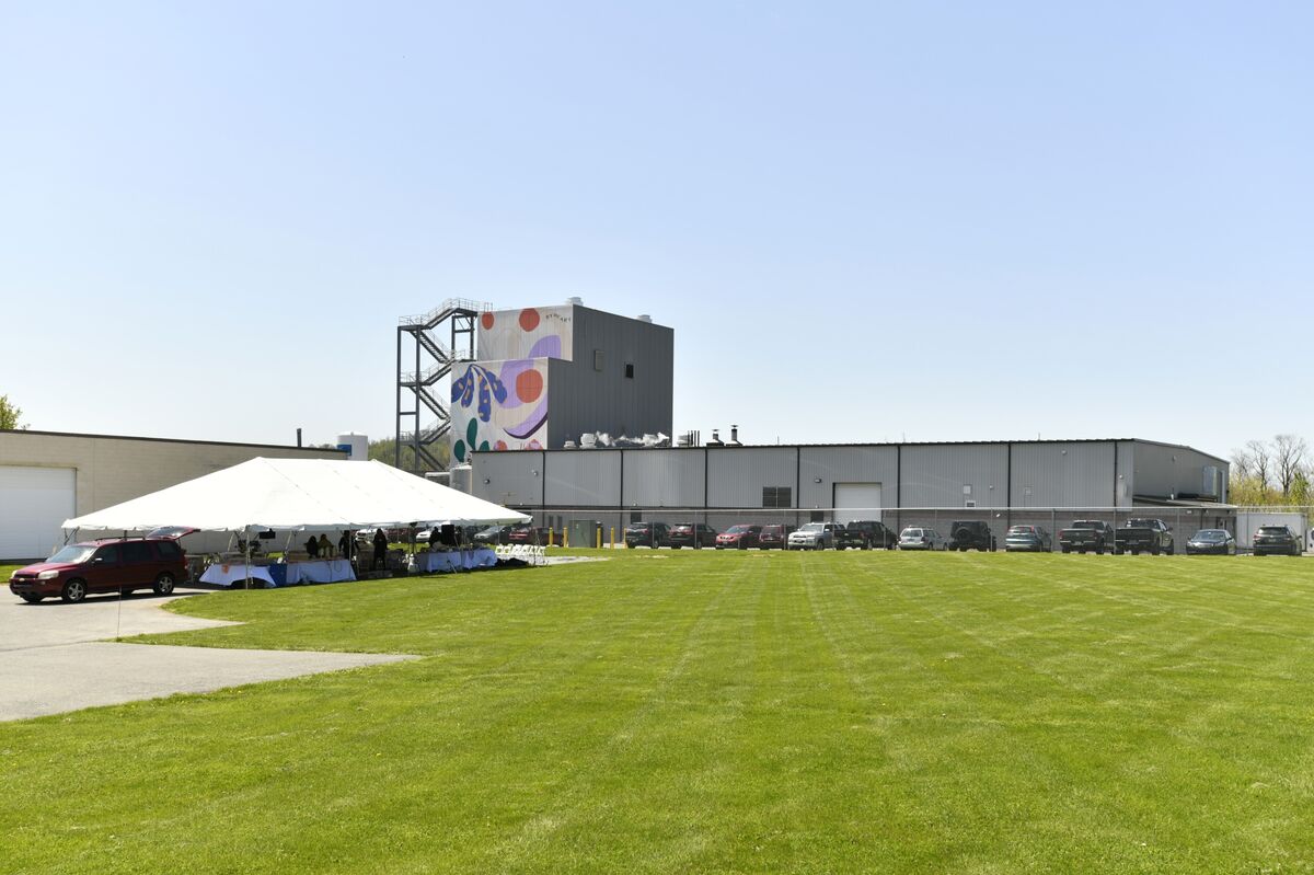 assets.bwbx.io image