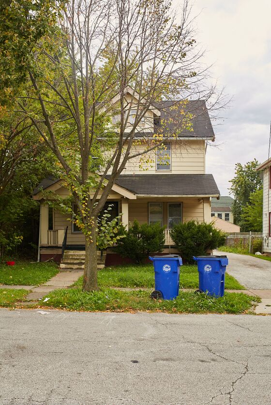 Two Cleveland Houses Tell a Story of America’s Unequal Recovery