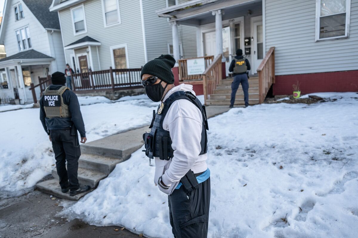 DHS Pushes for Detention of Refugees While Cases Are Reviewed