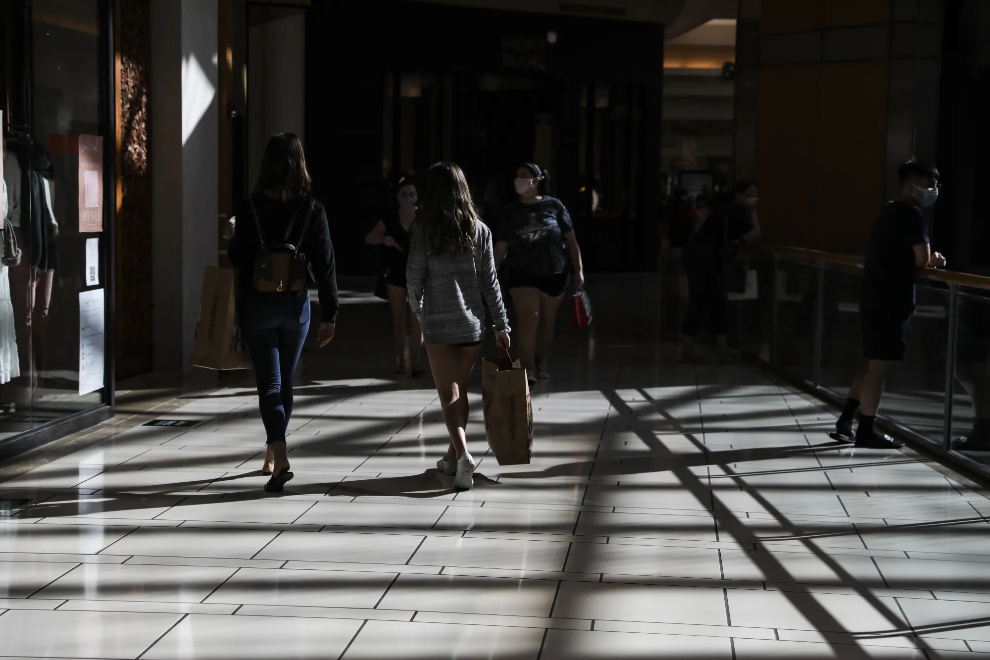 Stimulus Check: Some Buy Stocks on Robinhood, Bitcoin (BTC), PS5 With $600  - Bloomberg