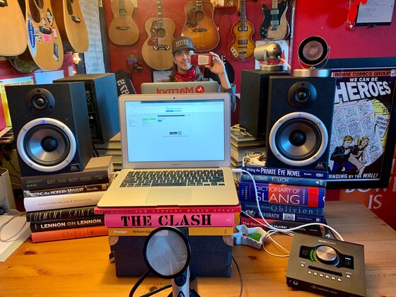 Musicians Turn to Streaming Concerts From Home to Pay the Bills
