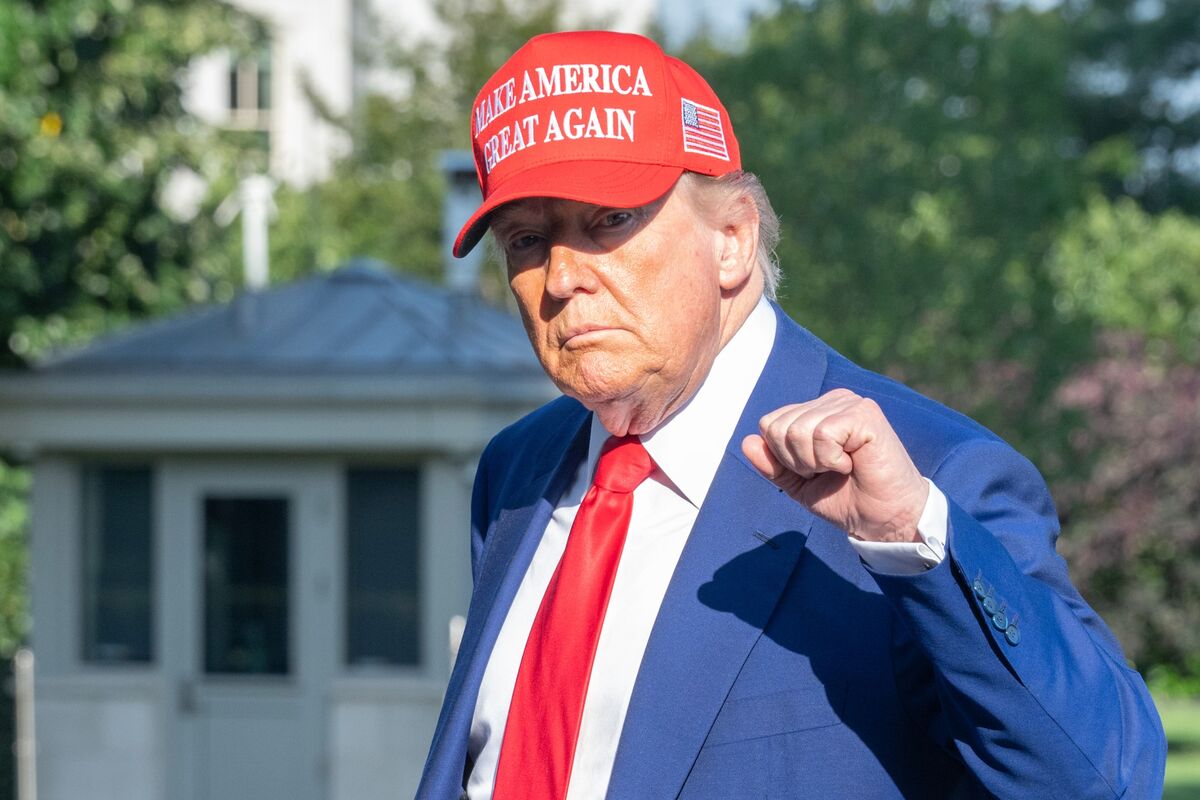 🟪"Il Gioco del Petrolio: Come le Mosse di Trump Influenzano i Prezzi nel Conflitto Iran-Israele"