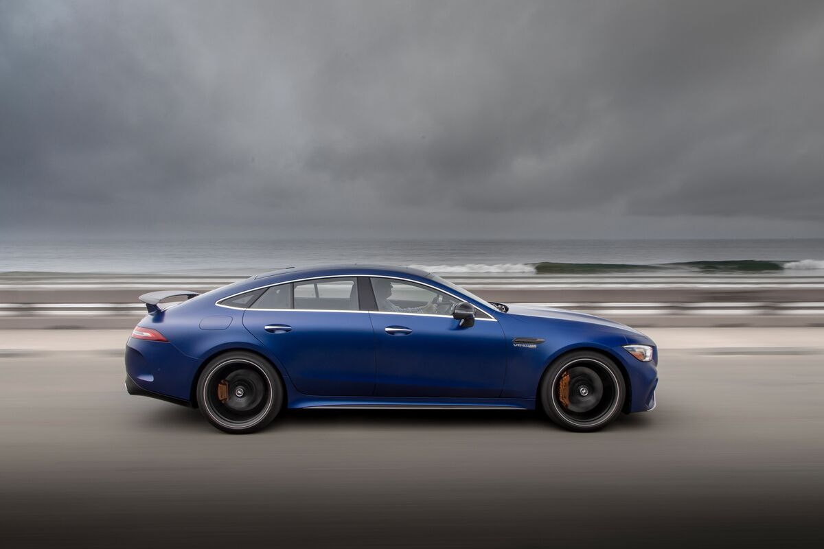 Mercedes Amg Gt 63 S Review A Supercar With Creature Comforts Bloomberg