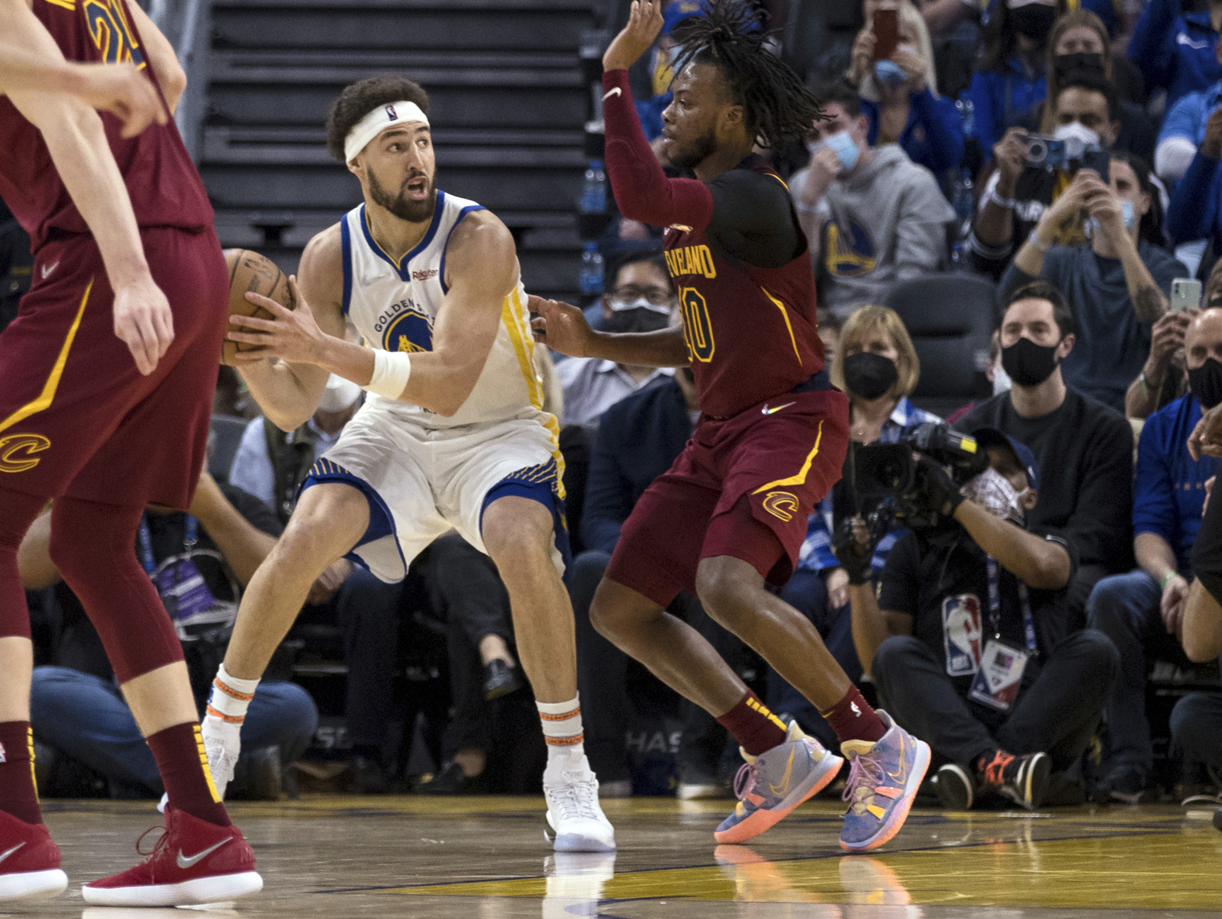 Warriors get to smack back at Cavaliers
