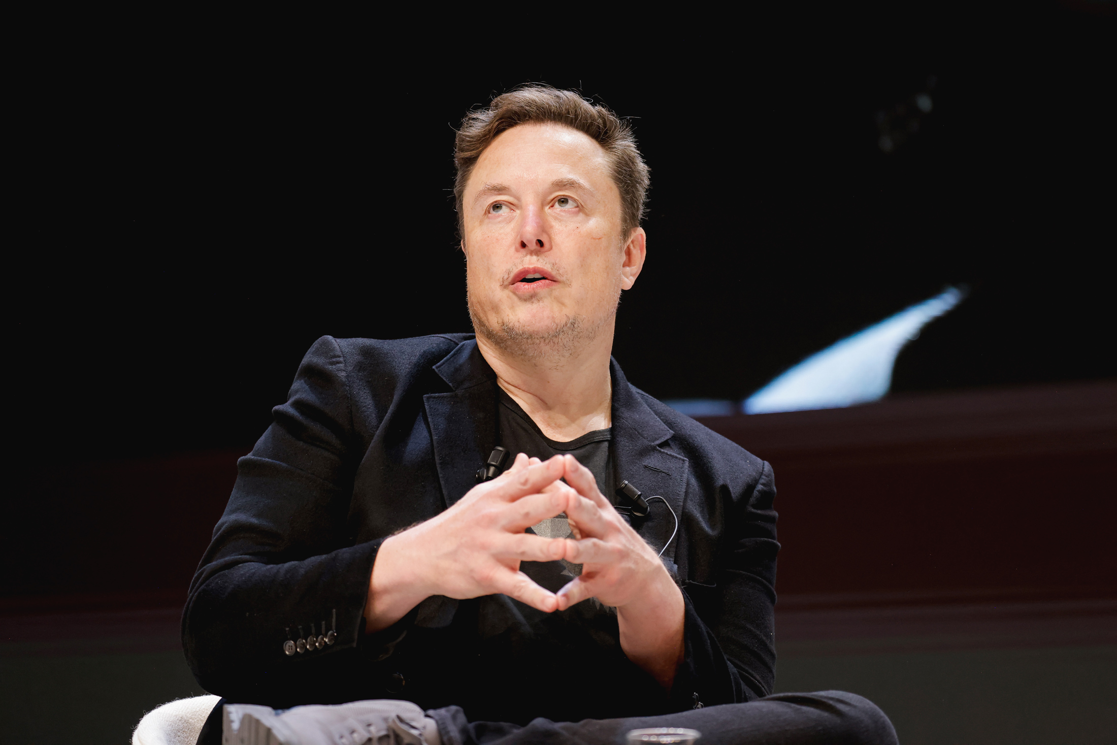 Musk busca mejorar su relación con anunciantes en Cannes - Bloomberg