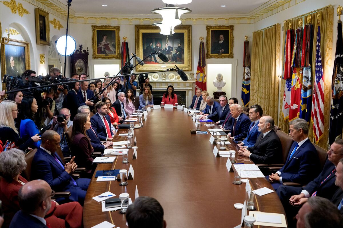 Trump Proposes 90-Day Limit on Visas for Chinese Journalists